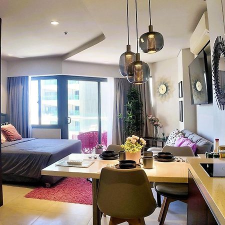 Dominiks Pink Dream Studio Balcony Ocean View Balcony Fast-Wifi At Tambuli Resort High Floor Lapu-Lapu City Exterior photo